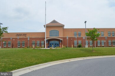 23216 Rainbow Arch Dr, Clarksburg, MD 20871 - photo 2