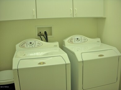 Magtag Washing machine & clothes dryer