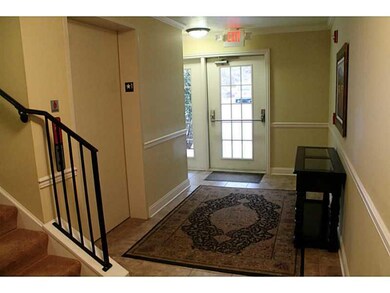 Entry/Foyer.