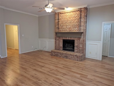 2748 Crystal Glenn Cir, Hurst, TX 76054 - photo 7