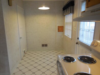 Kitchen (2)