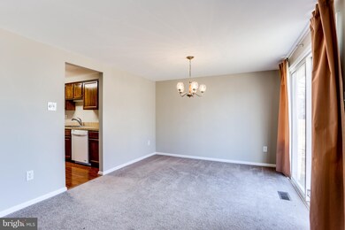 10633 Hesperian Dr, Laurel, MD 20723 - photo 7