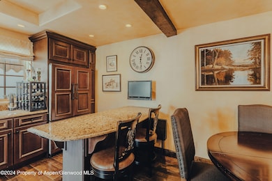 710MillStreet_KitchenDining