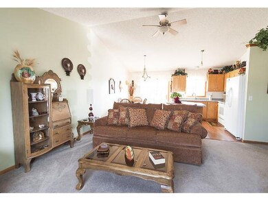 Bright, neutral colors and lots of open space.