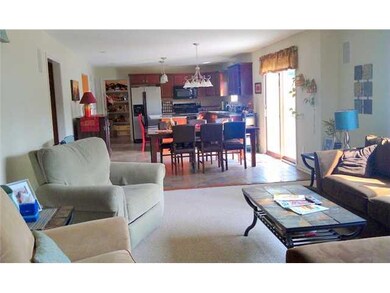 1st Floor Plan Totally open floor plan offfers unl