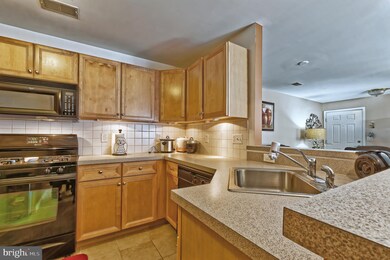 111 Lionheart Ln unit D111, West Deptford, NJ 08086 - photo 2