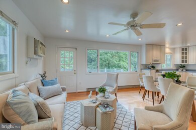 3816 Whispering Ln, Falls Church, VA 22041 - photo 5