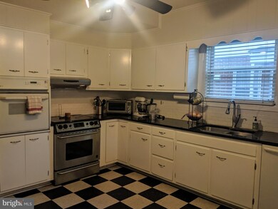 2009 W Highland St, Allentown, PA 18104 - photo 4