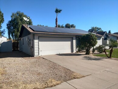 Leah Ln front elevation garaage 2-28-201