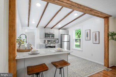 220 W O St, Purcellville, VA 20132 - photo 2