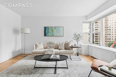 2 5th Ave unit 5B, New York, NY 10011 - photo 3