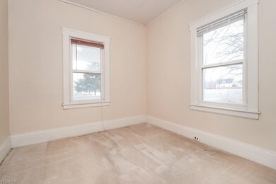 20572 Lindbergh Ave unit Down, Cleveland, OH 44119 - photo 6