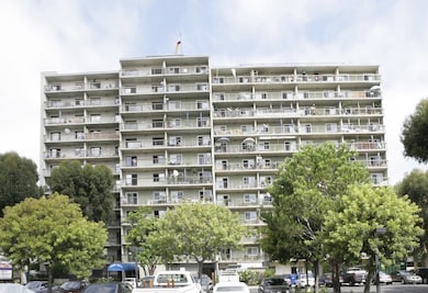 340 S Mesa St, Los Angeles, CA 90731 - photo 3