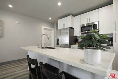 1559 1/2 S Harvard Blvd, Los Angeles, CA 90006 - photo 4