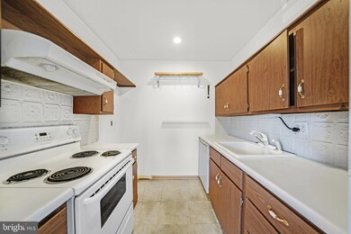 21 Dougherty Blvd unit S4, Glen Mills, PA 19342 - photo 7