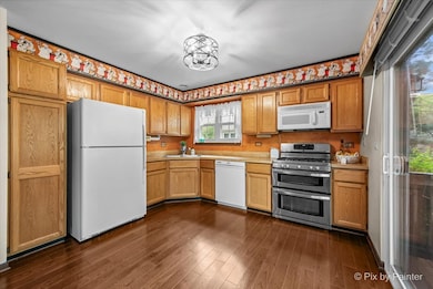 1079 Ridgefield Cir, Carol Stream, IL 60188 - photo 5