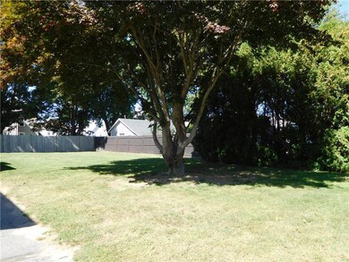 Northwest side of yard, plenty of space for play!