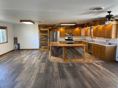 1207 S Jefferson St, Hugoton, KS 67951 - photo 6