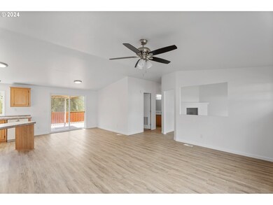 Living Room/Dining Room