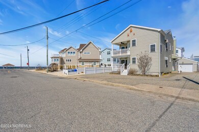 287 N 16th
