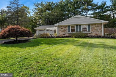 38 Edgemont Ln, Willingboro, NJ 08046 - photo 2