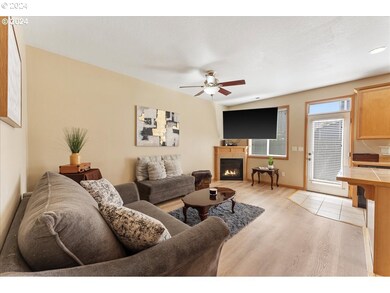 810 E 9th St unit E20, Newberg, OR 97132 - photo 5