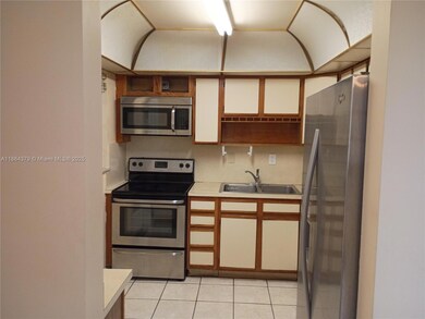 14165 SW 87th St unit D103, Miami, FL 33183 - photo 6