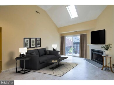 922 Montgomery Ave unit E4, Bryn Mawr, PA 19010 - photo 4