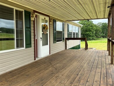 7880 Locust Rd, Weleetka, OK 74880 - photo 2