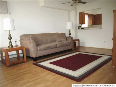 202 Corona Ave, Staten Island, NY 10306 - photo 4