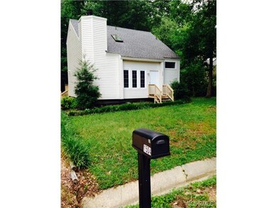 Welcome home to this open bright home in Midlothia