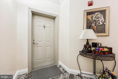 310 High Gables Dr unit 402, Gaithersburg, MD 20878 - photo 2