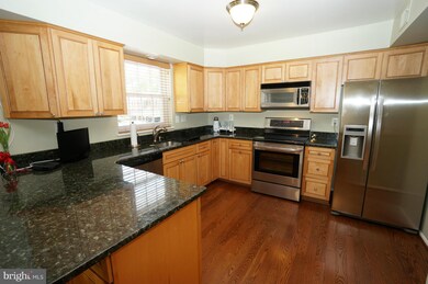 10513 Eastwind Way, Columbia, MD 21044 - photo 5