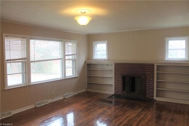 711 Sherwood Ave, Asheboro, NC 27205 - photo 7