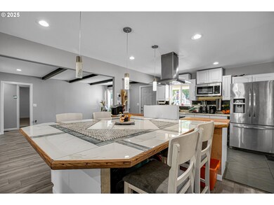 16637 NE Hassalo St, Portland, OR 97230 - photo 4