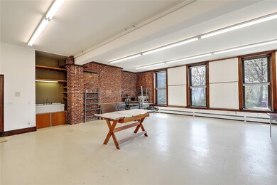 101 Regent Ave unit 5, Providence, RI 02908 - photo 5