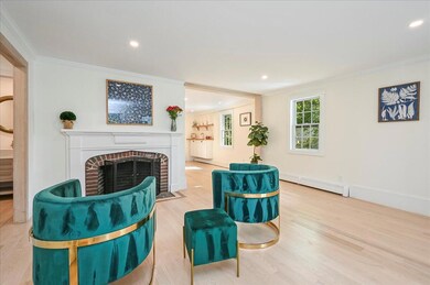 03-Living Room