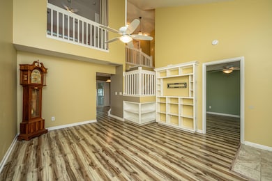 1304ElmHallCir007