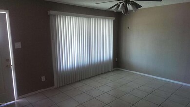 2637 N 48th Dr, Phoenix, AZ 85035 - photo 6