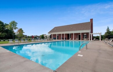 12516 Clover Ct, Fishers, IN 46037 - photo 2