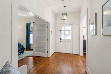 721 W 12th St, Houston, TX 77008 - photo 4