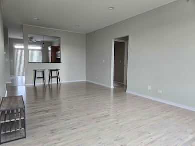 149 N Waters Edge Dr unit F, Glendale Heights, IL 60139 - photo 7