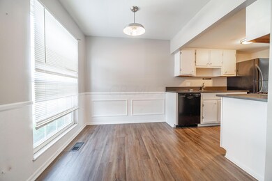 106 Tarryton Ct E unit 8C, Columbus, OH 43228 - photo 4