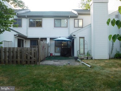 603 Independence Dr unit CONDO 305, Harleysville, PA 19438 - photo 2