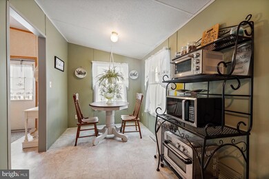 33 Flintlock Ct, Honey Brook, PA 19344 - photo 5