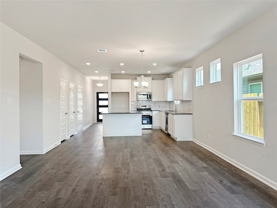 13207 Hayden Peak Dr, Arcola, TX 77583 - photo 5