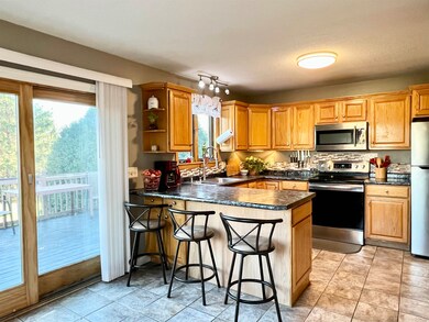 166 Stratham Heights Rd, Stratham, NH 03885 - photo 4