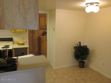8841 N 8TH ST DINING