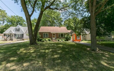 1125 65th St, Windsor Heights, IA 50324 - photo 2