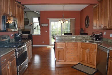 1175 Kingsmill Dr unit 1175, Algonquin, IL 60102 - photo 7